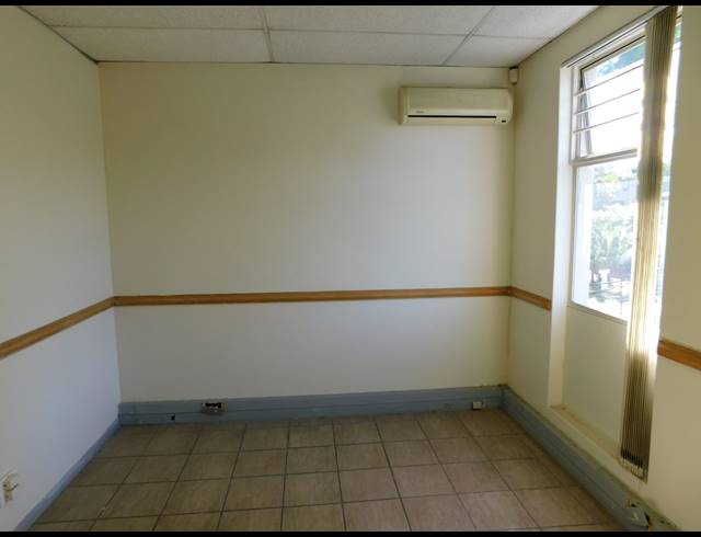 125M² OFFICE TO LET IN BORDEAUX
